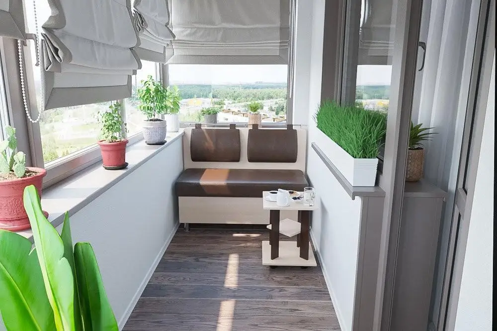 Как правильно застеклить балкон: 4 важных вопроса 1